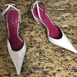 MENFIS LADYS HEELS 👠 WHITE SHOES 👠 NWOT